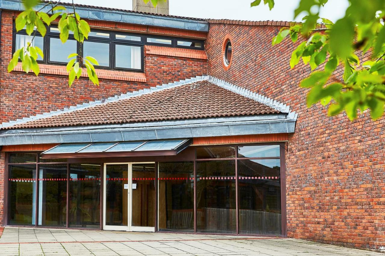 Yarnfield Park Training And Conference Centre Hotel Stone  Exterior photo